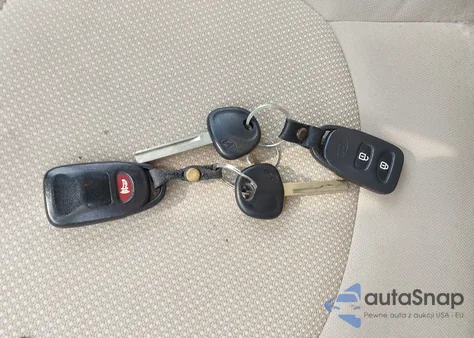 2013 Hyundai Accent Gls из США, поврежденный, VIN KMHCT4AE0DU493372